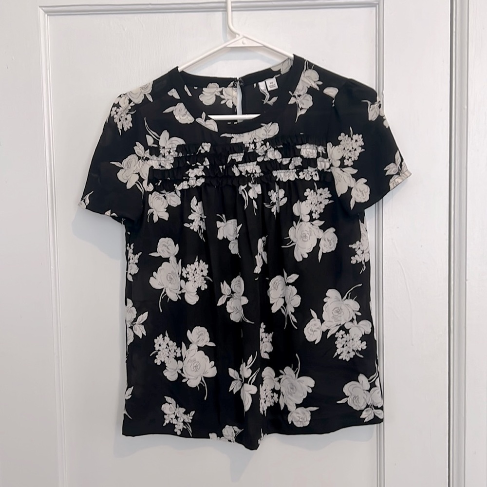 Black women’s floral blouse